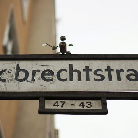 Central, Cozy & Beautiful Designed 2-Rooms Apt. Near River Berlin Kültér fotó