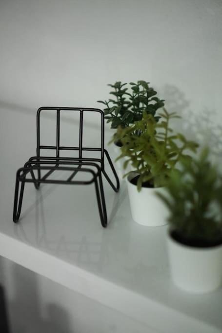 Central, Cozy & Beautiful Designed 2-Rooms Apt. Near River Berlin Kültér fotó